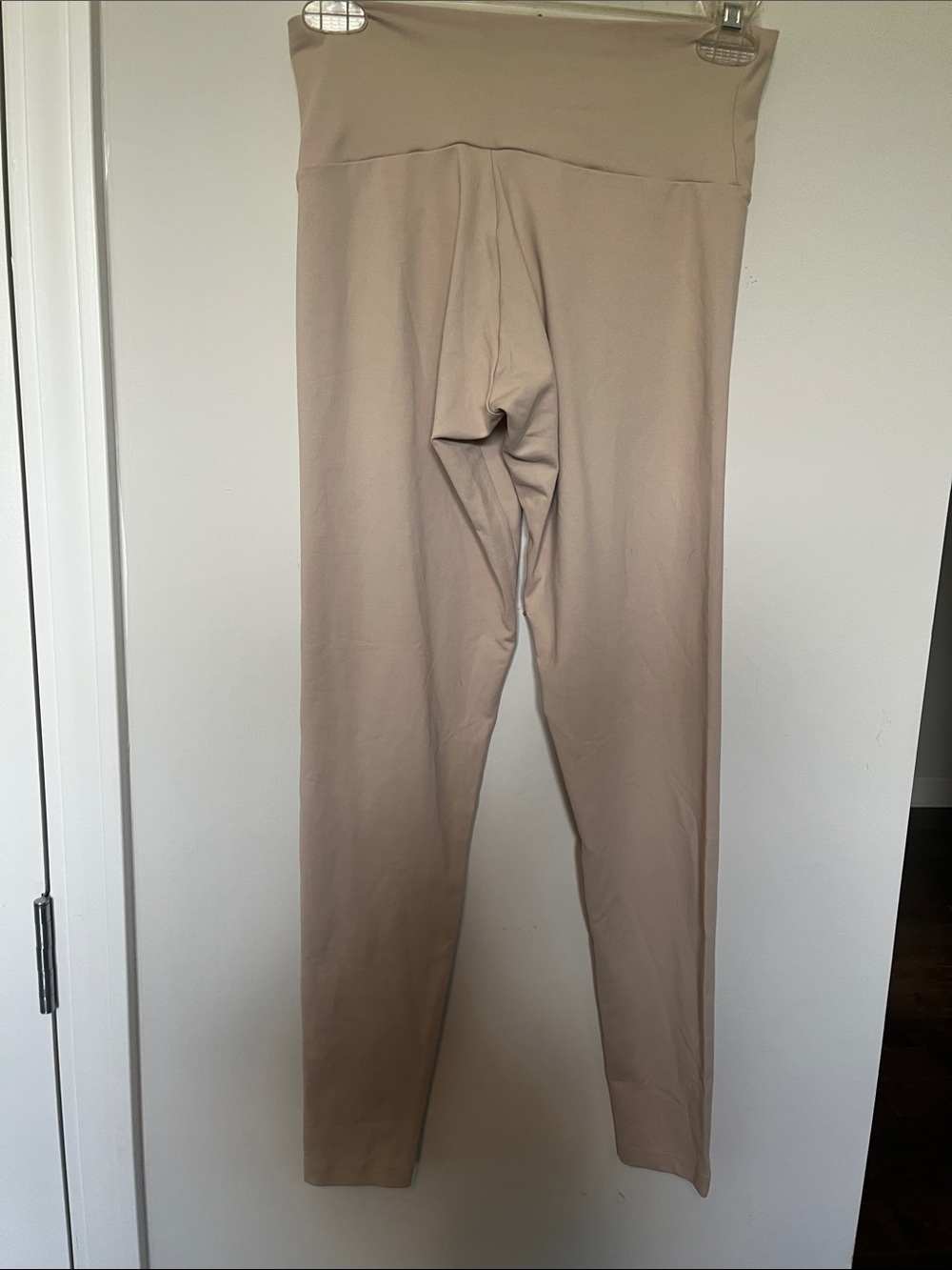 Neutral High-Waist Stretch Leggings - Beige - Picture 2 of 3